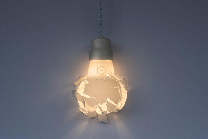 11_Breaking-bulbs-by-Gassling.jpg