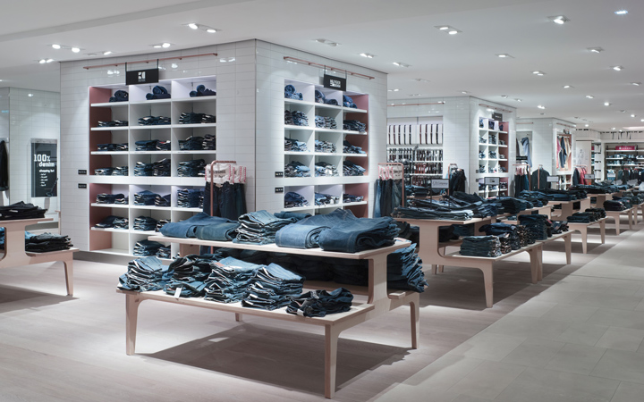 34_Breuninger-menswear-by-HMKM-Stuttgart-05.jpg