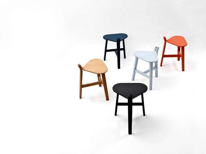 27_Bronco-stool-by-Guillaume-Delvigne-for-super-ette-02.jpg