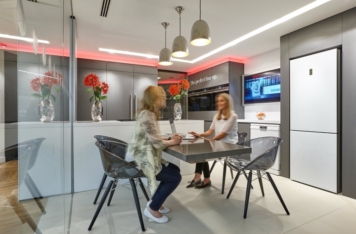 27_Home-of-Innovation-Office-by-Green-Room-UK-10.jpg