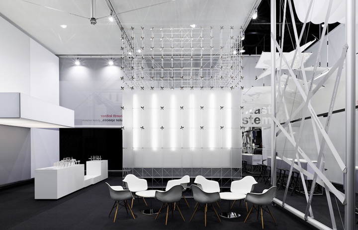 23_Burkhardt-Leitner-stand-EuroShop-Ippolito-Fleitz-Group-Dusseldorf-02.jpg