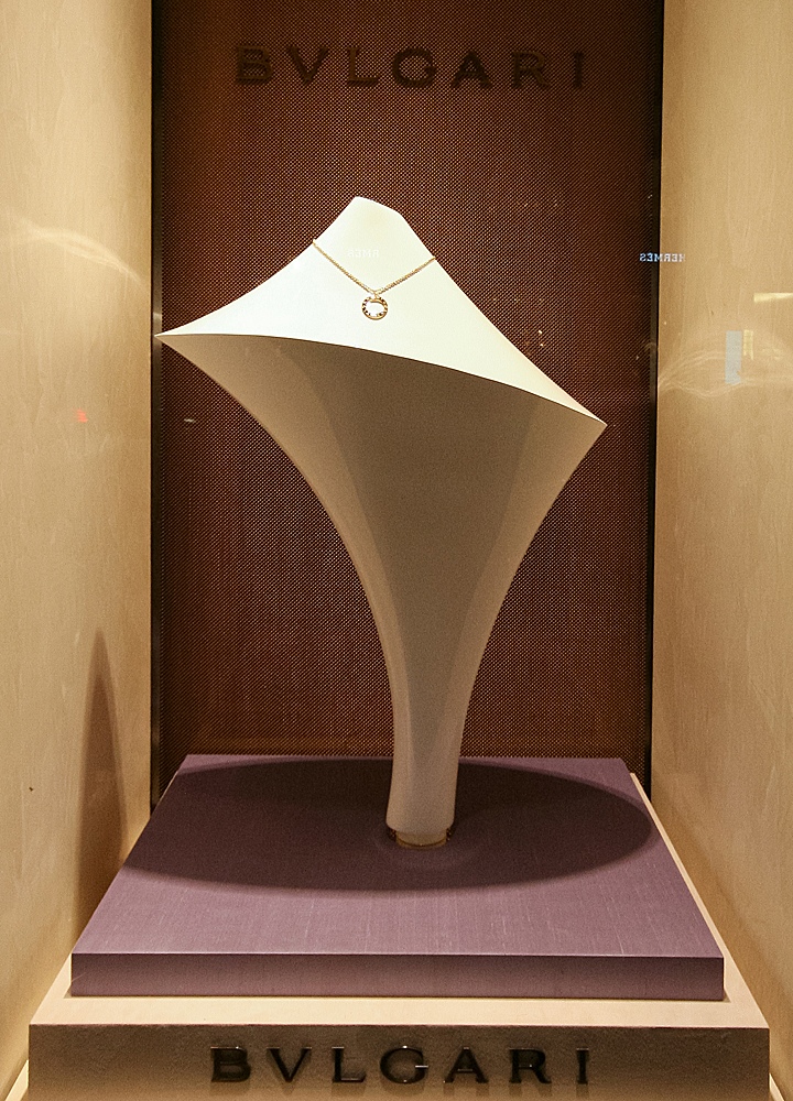 18_BVLGARI-windows-2013-Autumn-Munich-Germany-06.jpg
