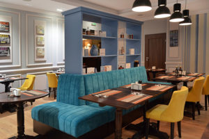6_La-samuelle-restaurant-by-Creativ-Interior-Studio-Bucharest-Romania-300x200.jpg