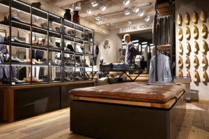 4_Jack-Jones-store-by-Riis-Retail-Copenhagen-Denmark-300x200.jpg
