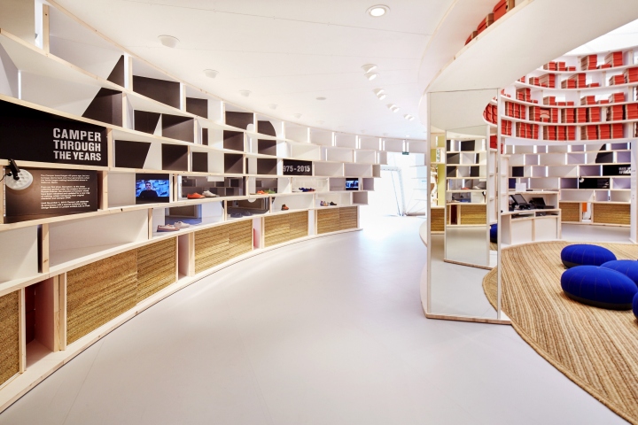 42_Camper-Pop-up-by-Diebedo-Francis-Kere-Weil-am-Rhein-Germany-09.jpg