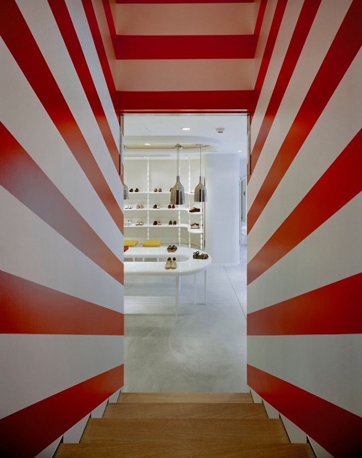 29_Camper-Shop-by-Jaime-Hayon-Tokyo-04.jpg