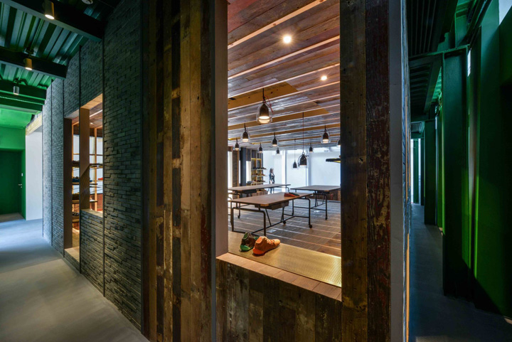 27_Camper-showroom-office-by-Neri-Hu-Shanghai-China-01.jpg