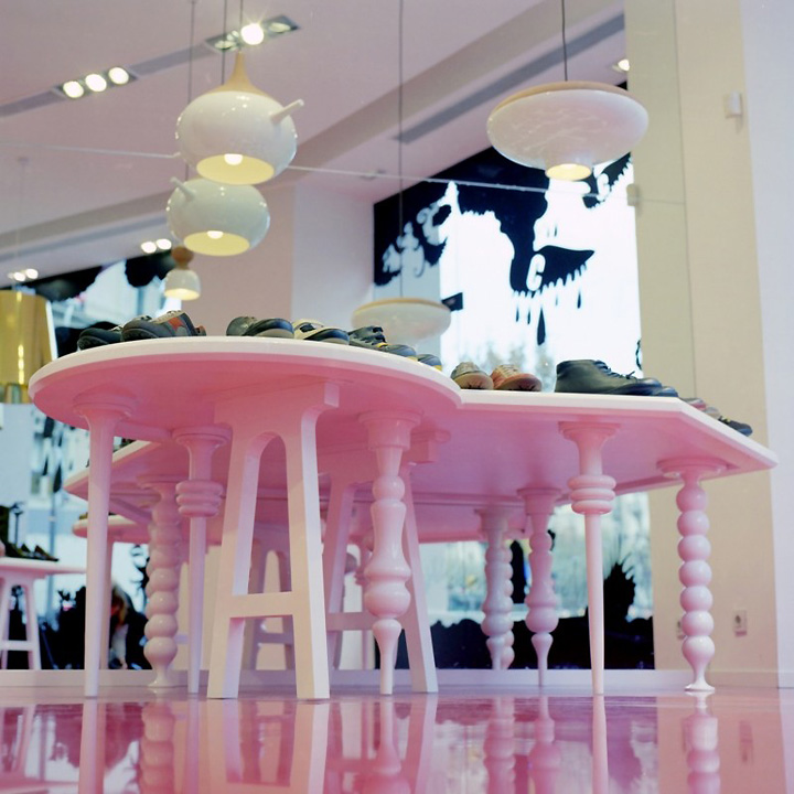 45_Camper-Together-shop-by-Jaime-Hayon-Milan-05.jpg