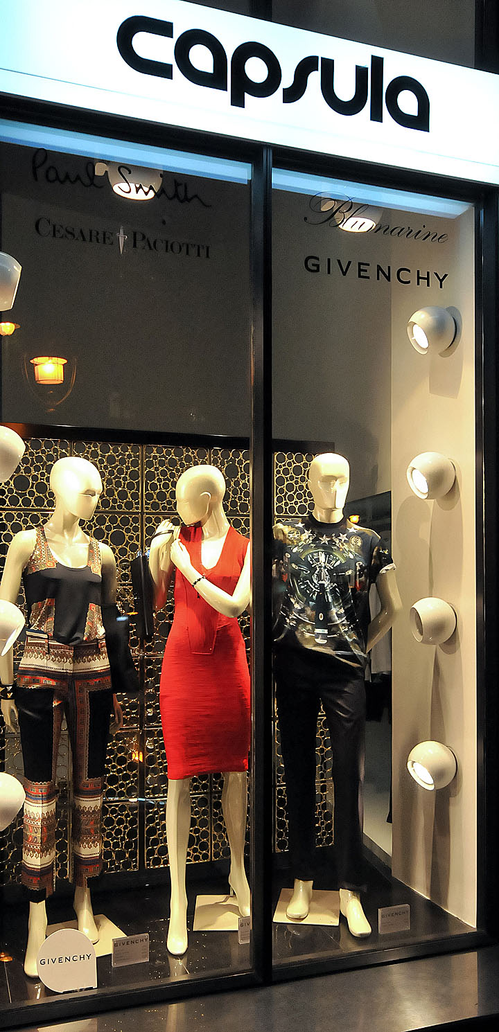 15_Capsula-windows-2013-Budapest-03.jpg