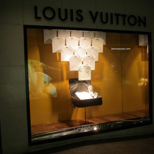 22_Louis-Vuitton-windows-Hong-Kong-300x300.jpg