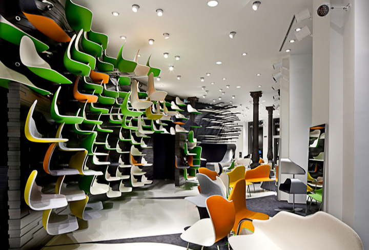 19_Carlo-Pazolini-Piazza-Cordusio-Milan-03.jpg