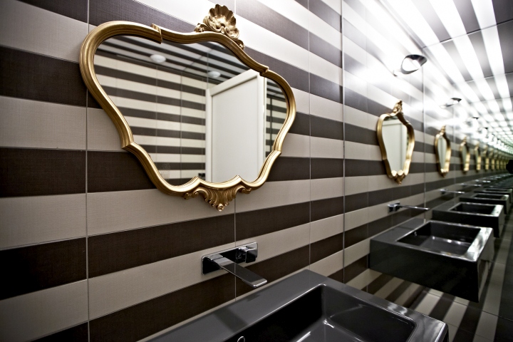 48_Caroscope-Showroom-by-by-Francesco-Catalano-Saint-Vallier-France-07.jpg