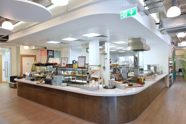 16_CarTrawler-canteen-by-The-Building-Consultancy-Dublin-Ireland-07.jpg