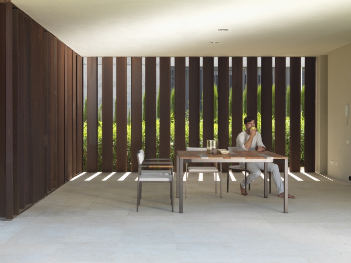 22_Casilda-furniture-by-Ramon-Esteve-for-Talenti-Outdoor-Living-07.jpg