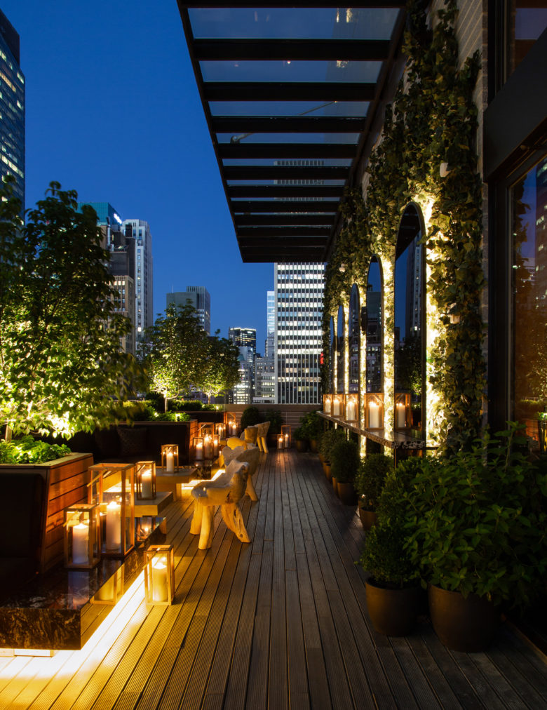 22_Castell-rooftop-bar-by-BHDM-13-780x1012.jpg