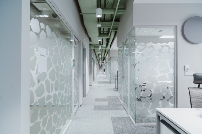 10_CEDC-International-Offices-by-Trzop-Archtekci-02.jpg