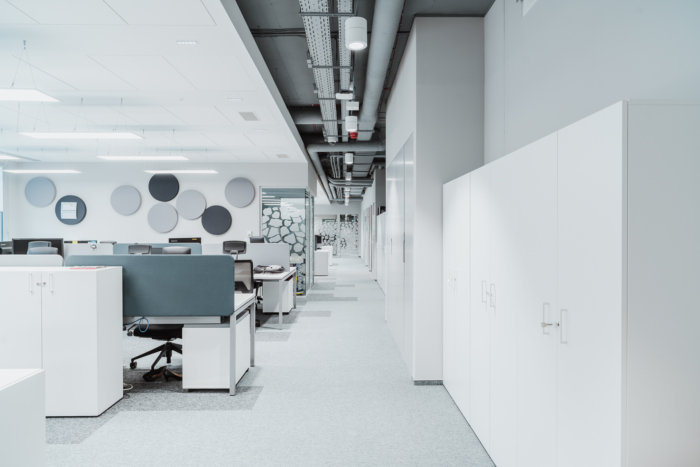 11_CEDC-International-Offices-by-Trzop-Archtekci-03.jpg