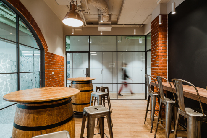 18_CEDC-International-Offices-by-Trzop-Archtekci-10.jpg