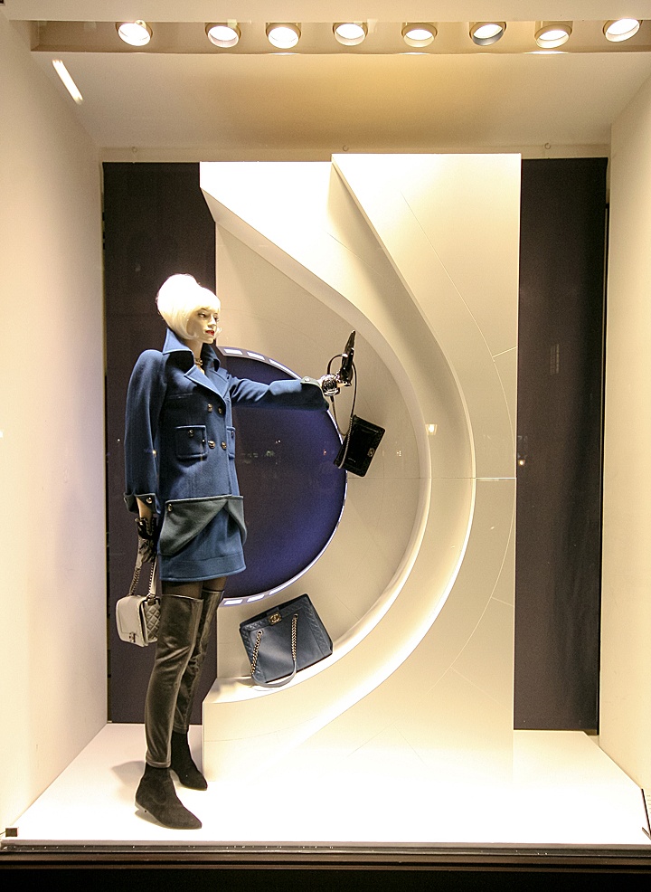 15_Zara-windows-2013-Autumn-Munich-02.jpg