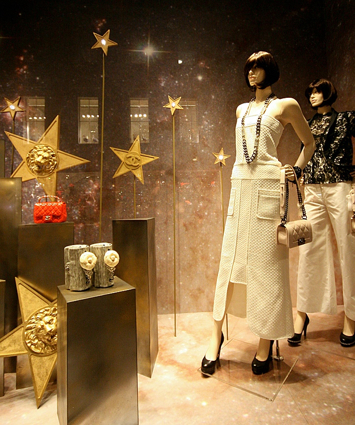 20_Chanel-windows-2013-Winter-London-08.jpg