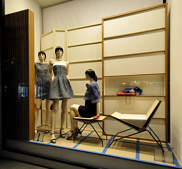 14_Chanel-windows-2013-Vienna-02.jpg