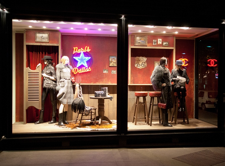 19_Chanel-windows-2014-Summer-Paris-France-09.jpg