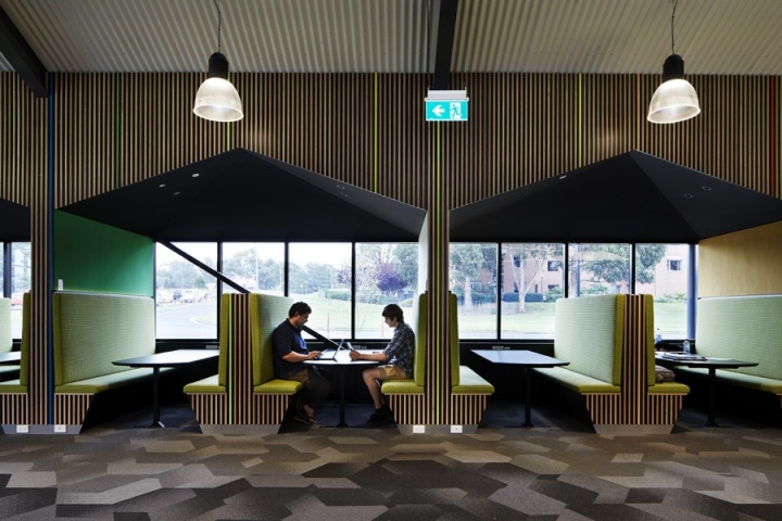 18_Charles-Sturt-University-Engineering-Building-by-ThomsonAdsett-Bathurst-Australia-05.jpg