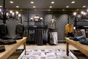 8_HE-by-Mango-Barcelona-300x200.jpg