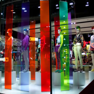 24_Topshop-window-display-London-300x300.jpg