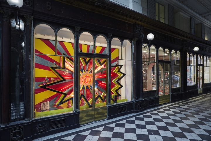 10_Christian-Louboutin-Summer-Pop-windows-by-Studio-XAG-Worldwide.jpg