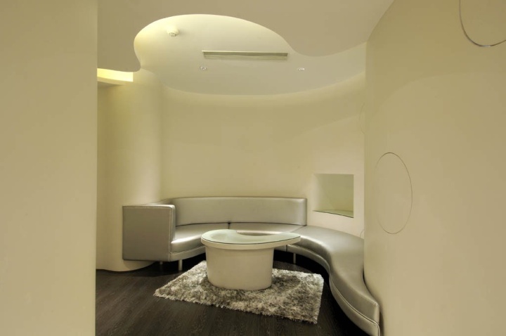 22_Chrome-Hotel-by-Sanjay-Puri-Architects-Kolkatta-India-06.jpg