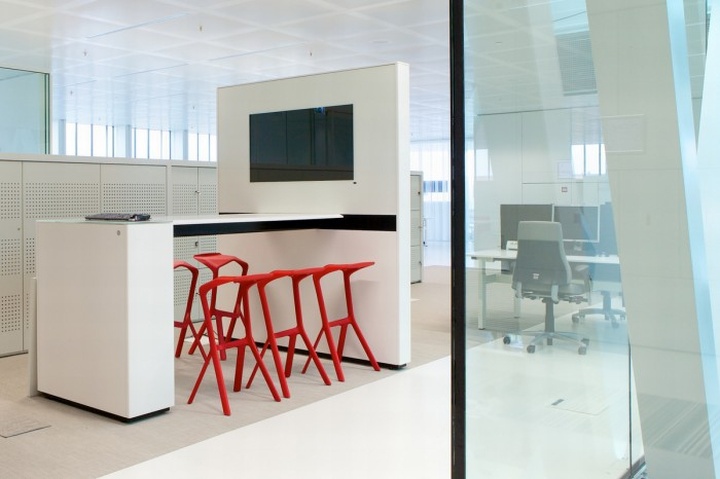 51_CJIB-offices-by-TEAM-4-Architecten-Leeuwarden-Netherlands-37.jpg
