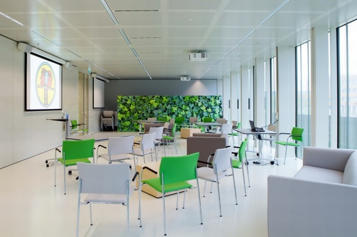 72_CJIB-offices-by-TEAM-4-Architecten-Leeuwarden-Netherlands-16.jpg