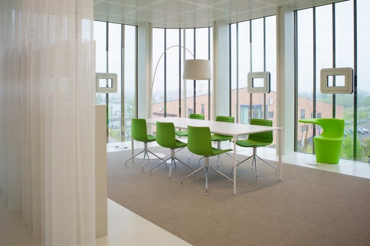 87_CJIB-offices-by-TEAM-4-Architecten-Leeuwarden-Netherlands-01.jpg