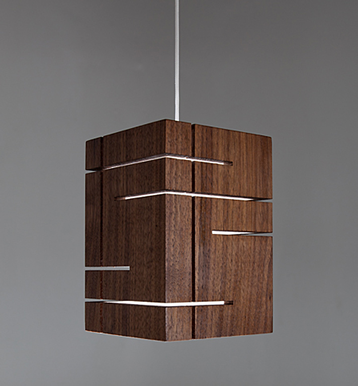 17_Claudo-lamp-by-Cerno-03.jpg