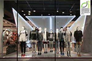 4_Topshop-windows-2014-Spring-London-UK-300x200.jpg