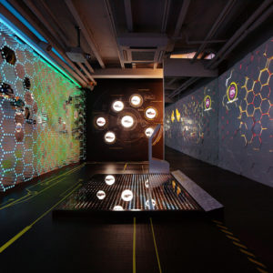 17_adidas-Boost-Energy-Lab-pop-up-store-by-URBANTAINER-Seou-Korea-300x300.jpg