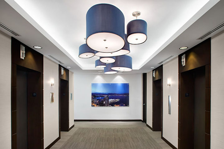 10_Colliers-International-office-by-SSDG-Vancouver-Canada.jpg