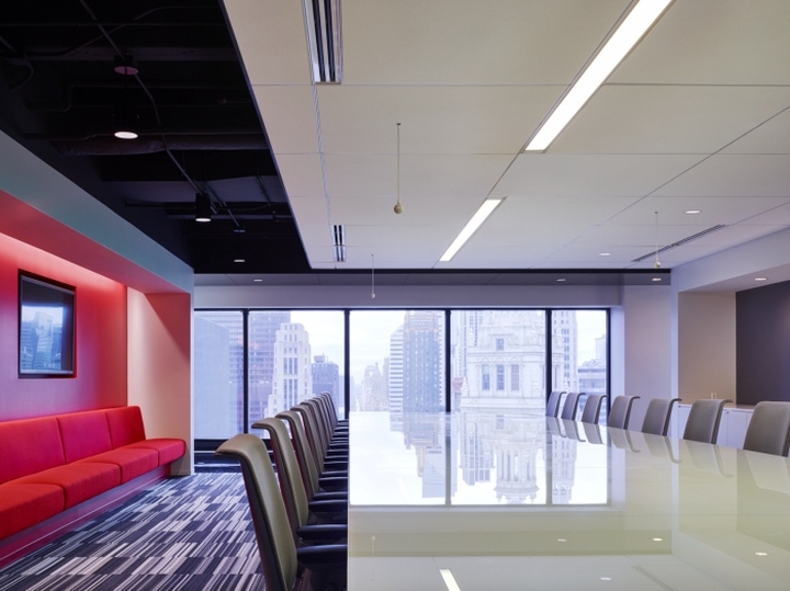 26_Comcast-Spotlight-Offices-by-CannonDesign-Chicago-Illinois-04.jpg