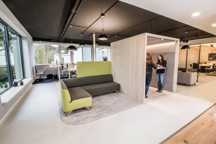 27_Coneon-GmbH-Offices-Herborn-Germany-04.jpg