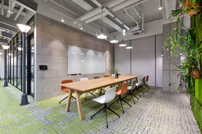 16_Confidential-Client-Offices-by-JH-Associates-09.jpg