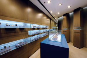 7_Calvin-Klein-Watch-store-jewelry-Ivan-Cipriani-Associati-Taipei-300x200.jpg