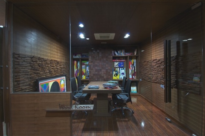 9_Corporate-office-by-Hiren-Patel-Architects-Ahmedabad-India.jpg