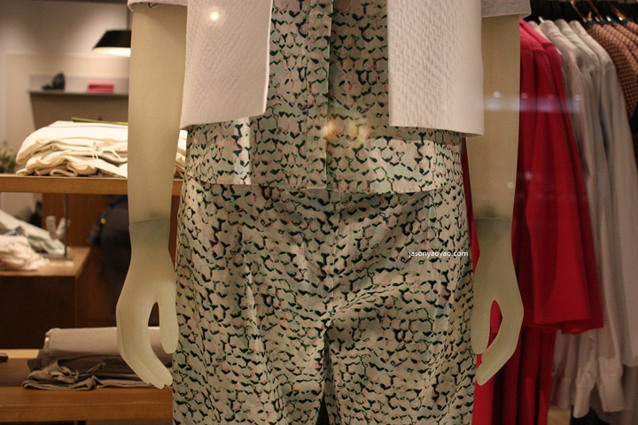 15_COS-windows-at-Regent-street-London-04.jpg