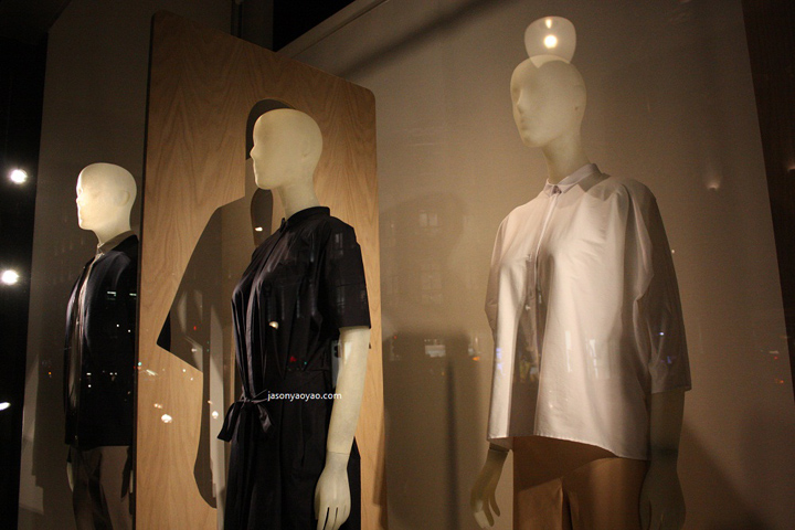 24_COS-windows-at-Regent-street-London-02.jpg