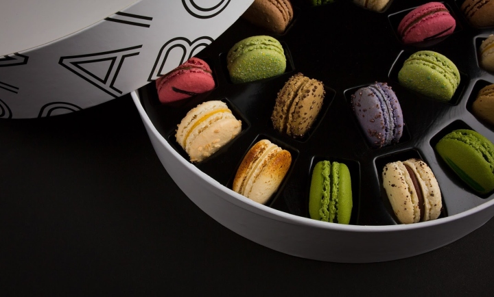 34_Craig-Alibone-Chocolate-packaging-by-by-north02.jpg