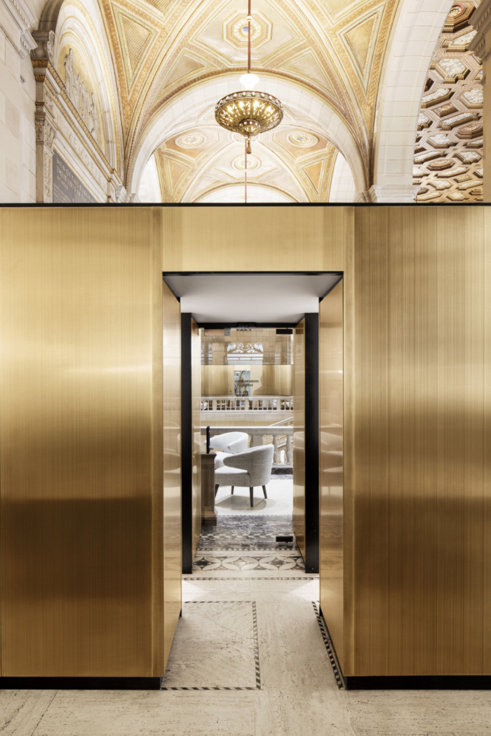9_crew-collective-offices-montreal-11-700x1049.jpg
